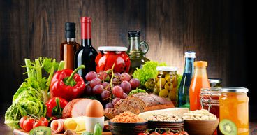 Which are the popular food and beverage stocks on Wall Street?