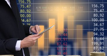 What are main sources of business risks that companies should plan for?