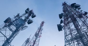 What are Sky Network’s (NZX:SKT) FY22 guidance and targets to achieve?