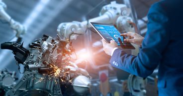 Rolls-Royce (RR.) & BAE: 2 defence stocks to benefit from Aukus agreement