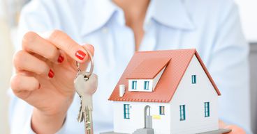 10 tips for buying your first house