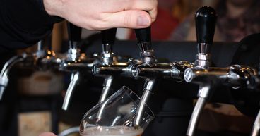 Covid Plan B: Are these 2 hospitality stocks still a buy?