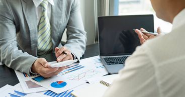 DWF & Knights Group Holdings (KGH): Are these 2 FTSE law stocks a buy?