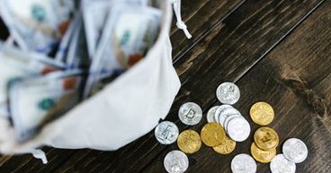 Cryptocurrency vs fiat currency - All you need to know