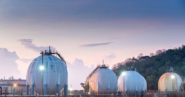 SHEL, HBR, ENOG, SQZ: 4 oil & gas stocks to invest in April