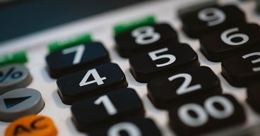 Looking at TFSA and RRSP calculators? 2 TSXV mining stocks to consider