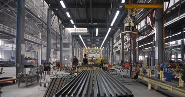 US factory output rises for 3rd straight month, beats forecast