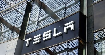 Tesla, Inc (TSLA) shares soar in premarket after record Q1 revenue