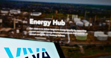 Shares of Viva Energy (ASX: VEA) Reach Record High Amidst Proposed Acquisition