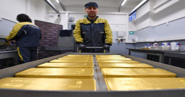 Gold stalls as traders strap in for U.S. inflation verdict