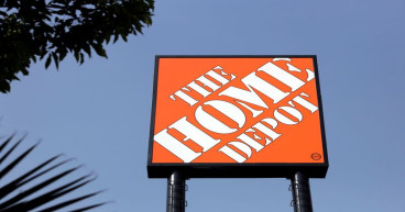 Home Depot, Lowe's to see higher sales as owners remodel amid rising rates