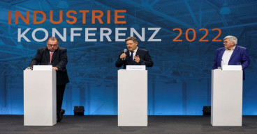 German minister satisfied with 15-year LNG deal with Qatar