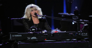 Fleetwood Mac singer-songwriter Christine McVie dies at 79