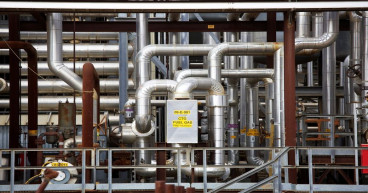 Canada oil sands producers to begin evaluating proposed carbon storage site