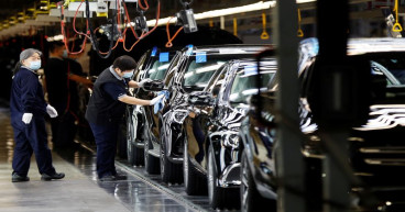 China says to stabilise, expand automotive industry consumption