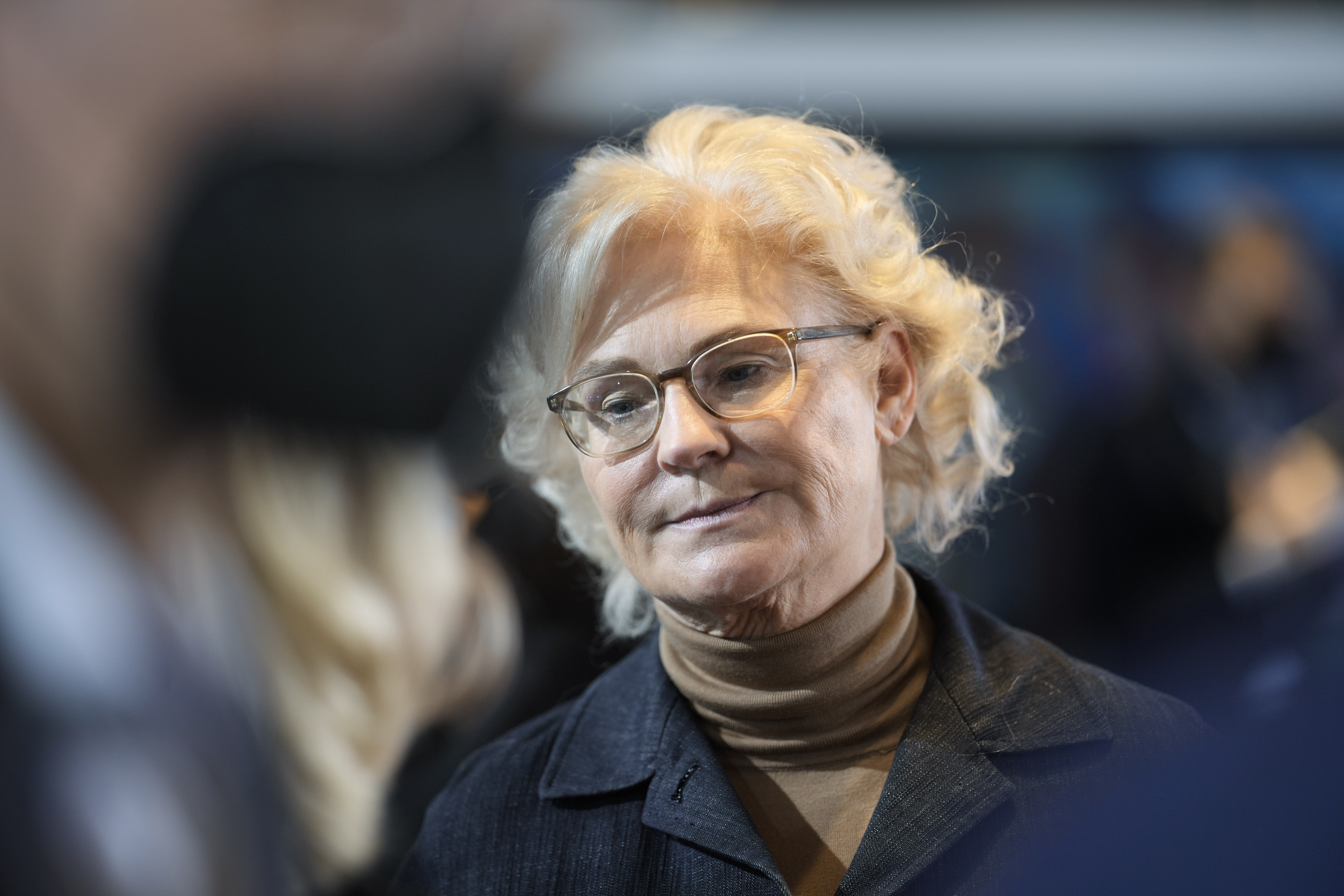 Germany’s defence minister resigns amid Ukraine weapons criticism