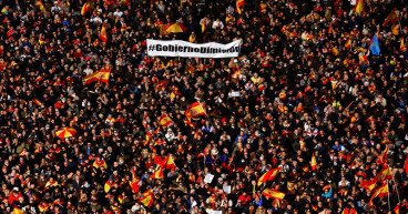 Thousands join rightist rally against Spanish government