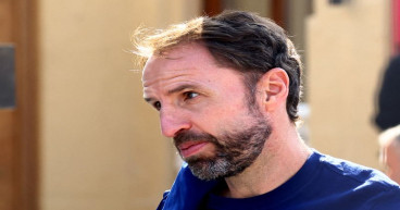 Soccer-Southgate considered resigning as England manager before World Cup
