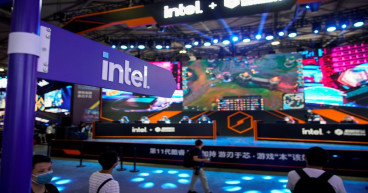 Intel's 'historic collapse' sparks selloff in chip stocks