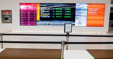 Materials, financial stocks drag TSX at the open