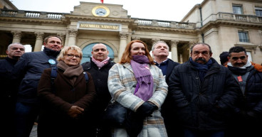 Strikes will disrupt public transport in France on Tuesday, minister says