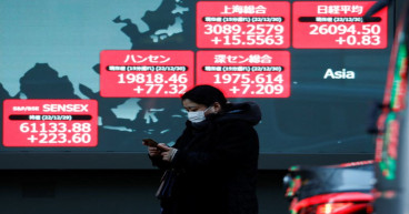 Stocks dip, U.S. yields rise ahead of central bank flurry