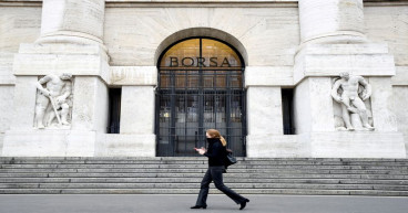European shares edge up as industrials gain; Fed meet in focus
