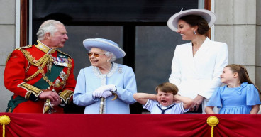 Man pleads guilty to threatening to kill Queen Elizabeth