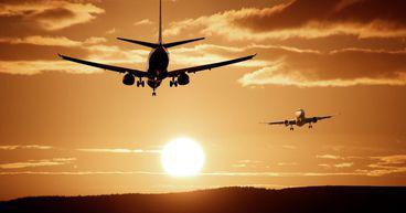 Flight Centre (ASX:FLT) concludes AU$180m placement, shares fly high on ASX
