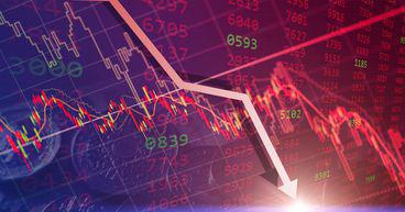 FTSE 100 hits 17-month low as fears about economy grow