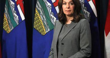  Premier Smith condemns David Parker of TBA for targeting Poilievre and his wife 