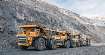 Essentra Falls to 15-Year Low on Profit Warning Amid Soft European Markets