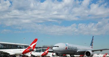Qantas Airways And American Airlines Received Tentative Approval For JV