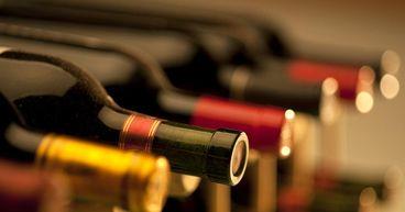 Diageo Shares Reflect Consumer Sector Activity Across FTSE 100 and FTSE 350