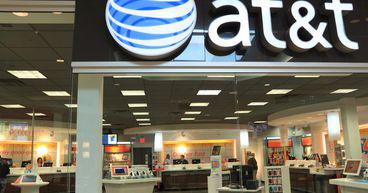 AT&T’s new subscribers boost service revenues. How’s T stock faring?