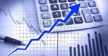 Which FTSE-listed banks saw significant profits in Q2, H1?