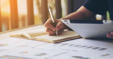 4 Stocks With High YTD Returns - MFG, CHC, GMG, TLS