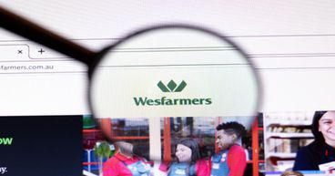 What’s up with Wesfarmers’ (ASX:WES) shares?