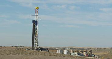 Is Executive Pay Justified At Major TSX Utilities Firm?