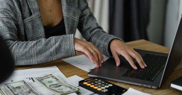 Finance Trends You Can't Miss: Making Money with Loan Aﬃliates