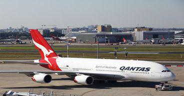 What’s up with Qantas’ (ASX:QAN) shares today?