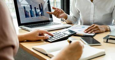  Stocks Facing Downward Pressure on August 8th 