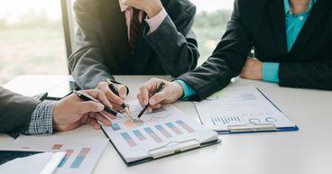 FTSE 100 Surges Amid Geopolitical Oil Tensions – Key Market Insights