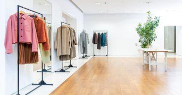 Why Gildan Activewear (TSX:GIL) Is Back In Market Focus?