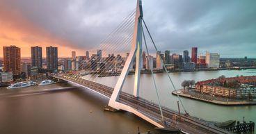 Star Entertainment Hit by Queen’s Wharf Sale Delay | ASX 100 Update