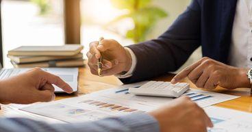 FTSE 100 Live Market Developments Gold and Property Sectors Shape UK Shares