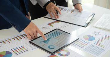 Sprott Valuation Check Deepens After Multi Year Market Run
