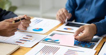 Apollo Global Management (NYSE:APO) Earnings Growth and Strategic Moves