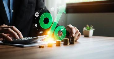 Financials and Materials Drive Strength Across ASX 100 Amid Global Cues