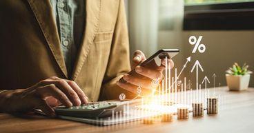 American Express Stock Nears Peak Performance 